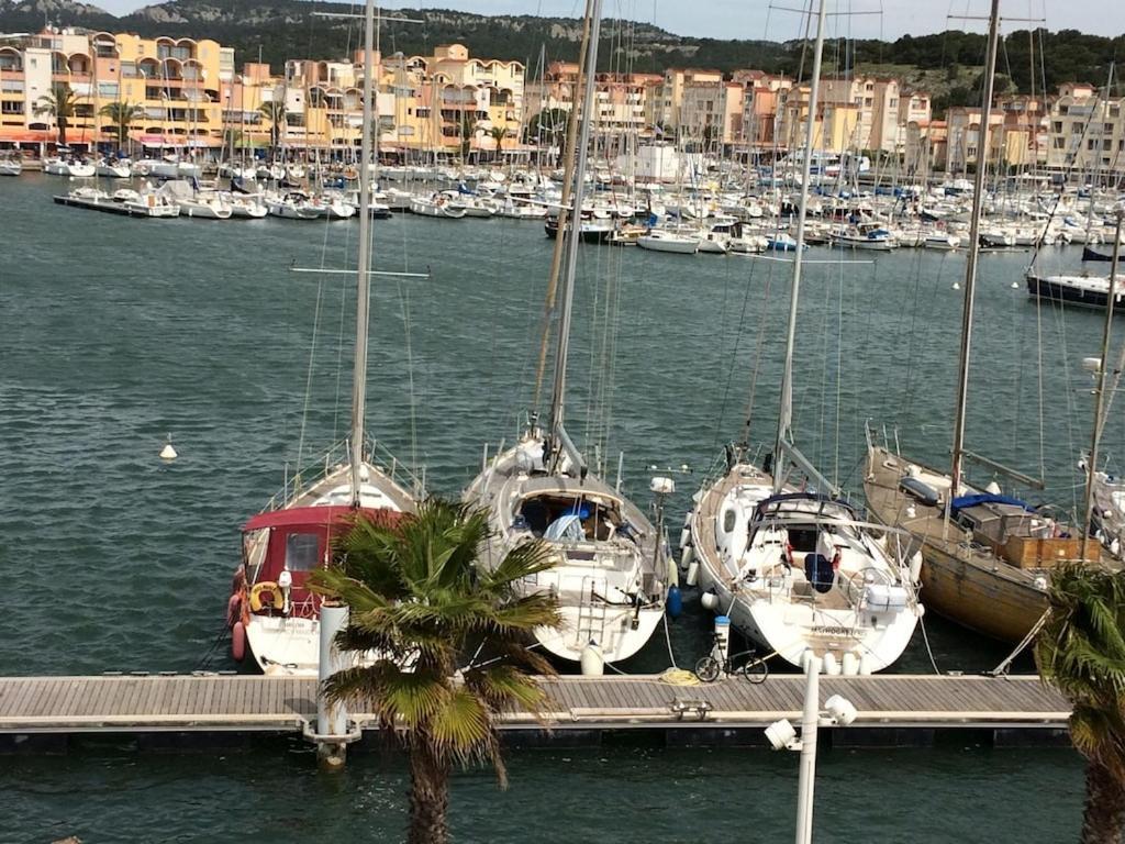 Gruissan Appartement Calme, Vue Sur Port De Plaisance -Clim, Empl.Parking Esterno foto