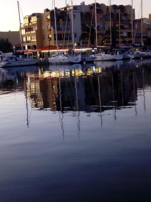 Gruissan Appartement Calme, Vue Sur Port De Plaisance -Clim, Empl.Parking Esterno foto