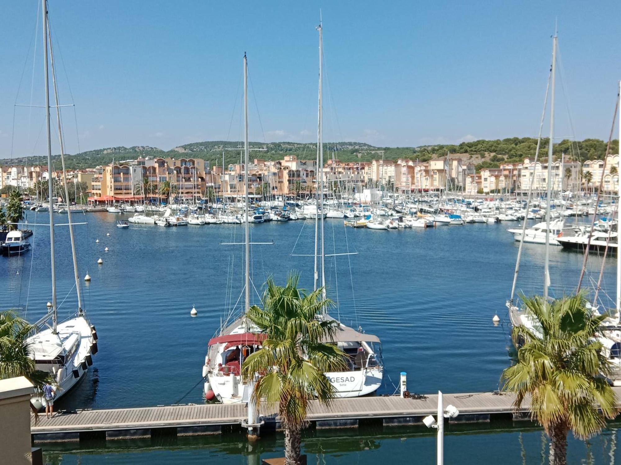 Gruissan Appartement Calme, Vue Sur Port De Plaisance -Clim, Empl.Parking Esterno foto