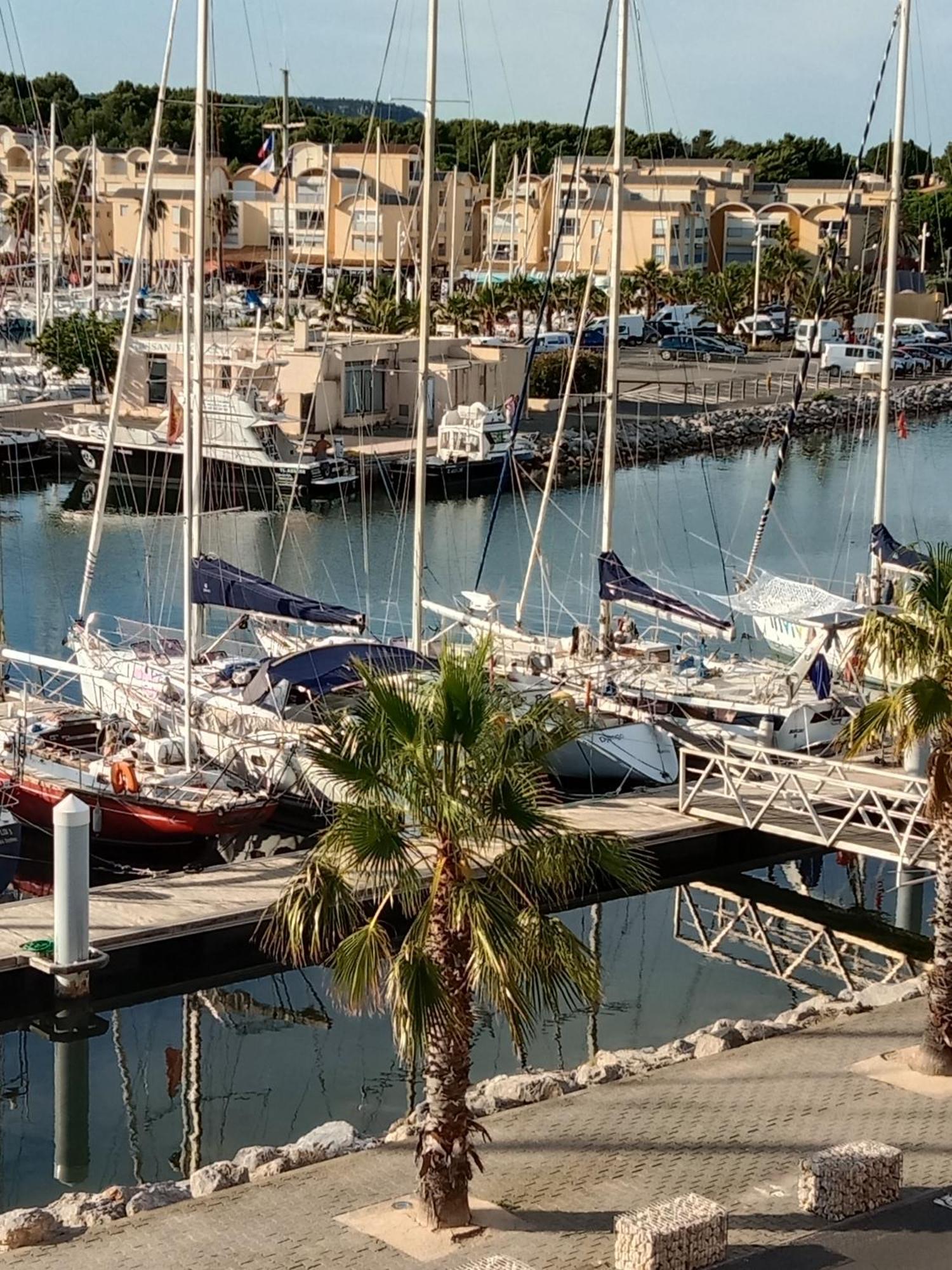 Gruissan Appartement Calme, Vue Sur Port De Plaisance -Clim, Empl.Parking Esterno foto